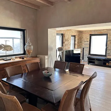Ariadne Villa